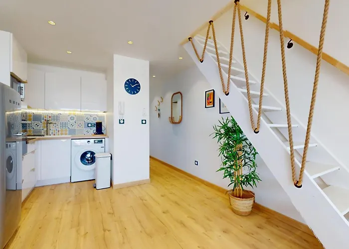 Magnifique Avec Vue Exceptionnelle Sur Le Port , Dernier Etage Terrasse Parking